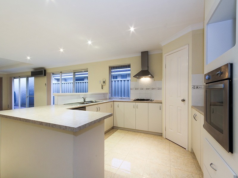 7 Cape Meares Crescent, Butler WA 6036