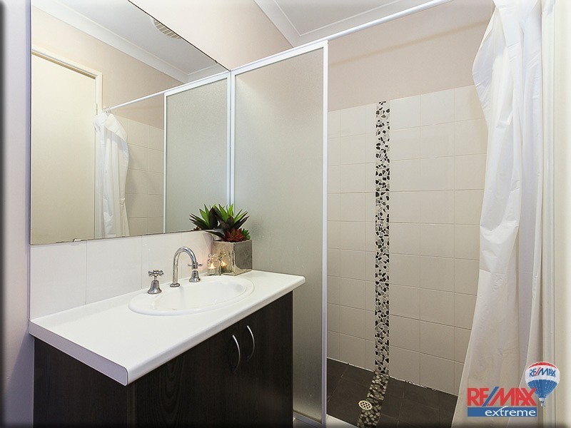 1 Featherstone Gardens, Butler WA 6036