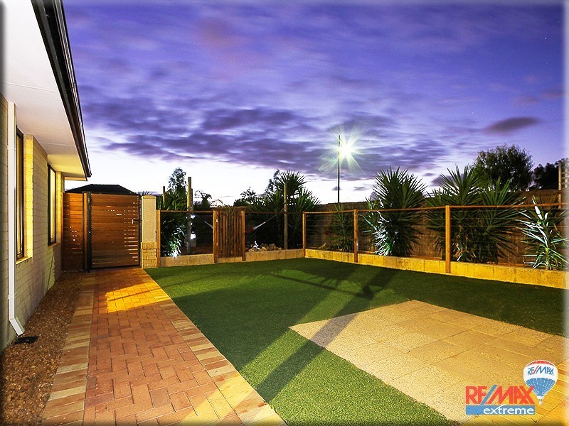 1 Featherstone Gardens, Butler WA 6036