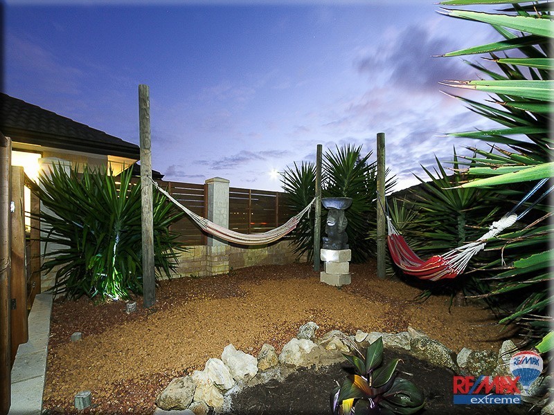 1 Featherstone Gardens, Butler WA 6036