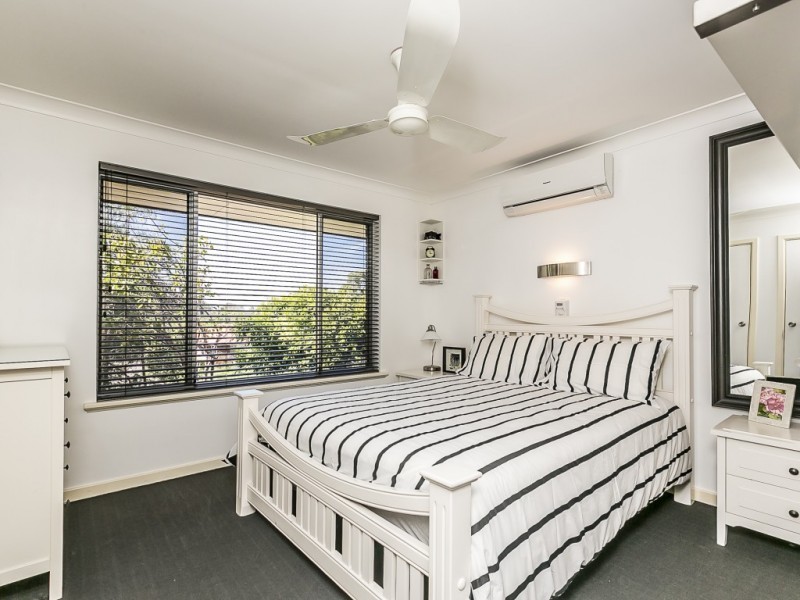 11 Skiff Way, Heathridge WA 6027