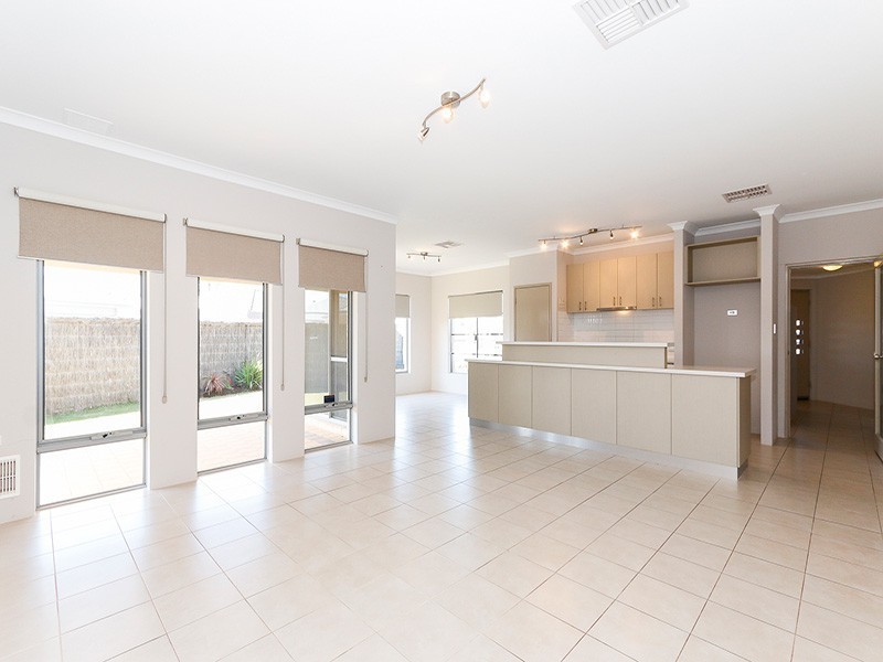 27 Ferryside Road, Butler WA 6036