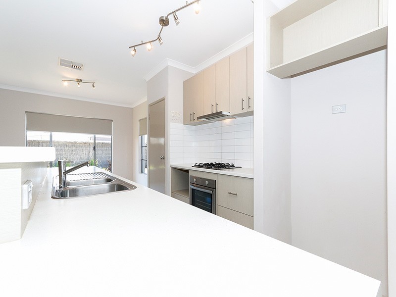 27 Ferryside Road, Butler WA 6036