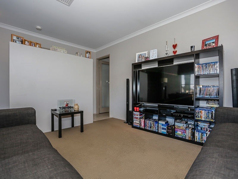 27 Ferryside Road, Butler WA 6036