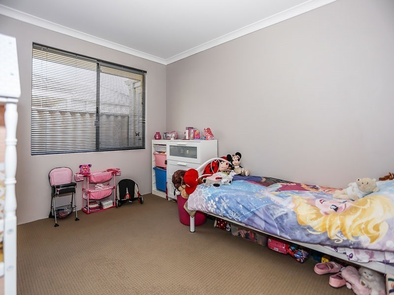 27 Ferryside Road, Butler WA 6036