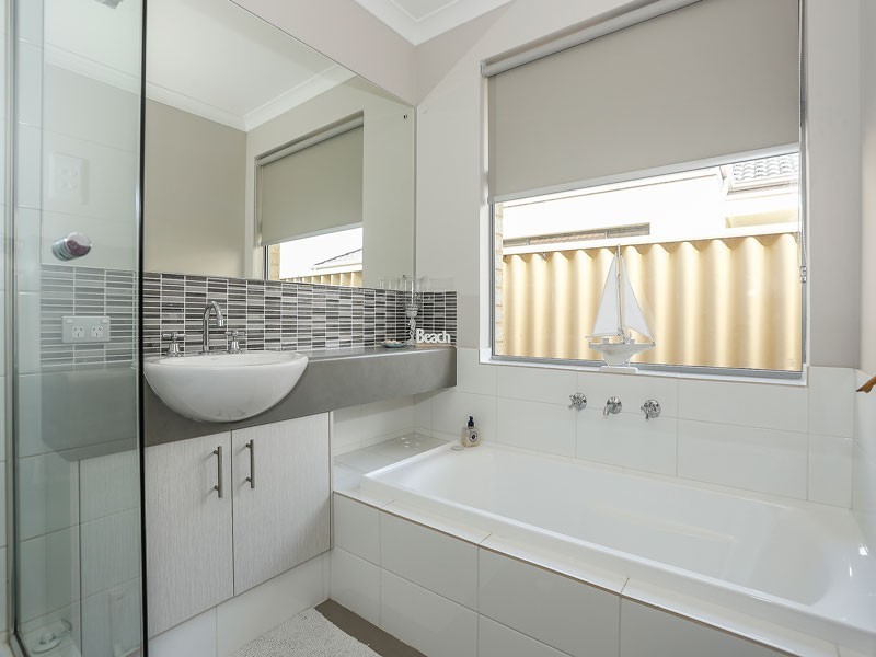 27 Ferryside Road, Butler WA 6036