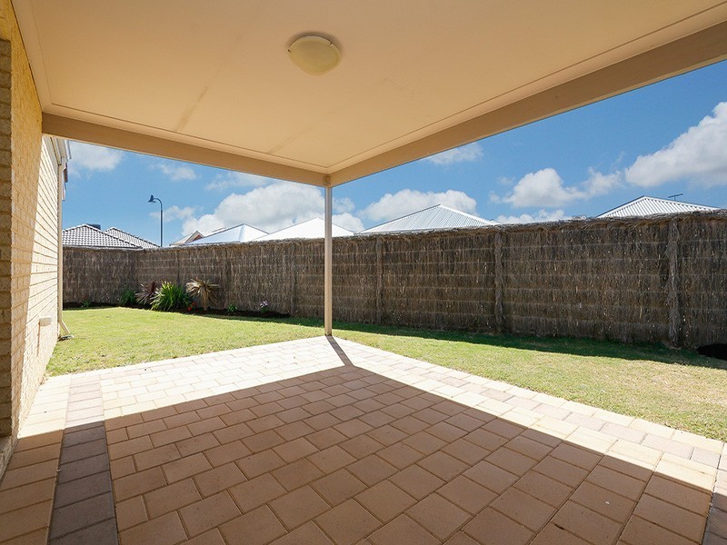 27 Ferryside Road, Butler WA 6036