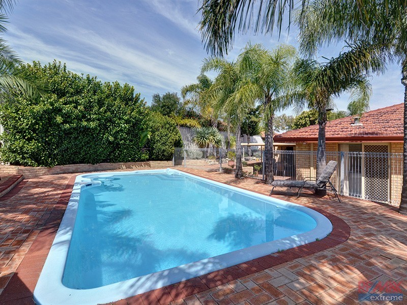 1 Rosneath Terrace, Kinross WA 6028