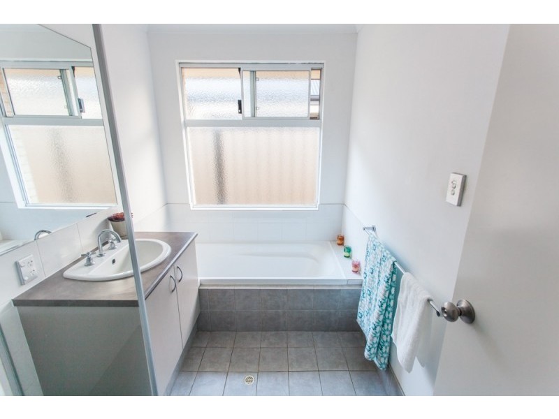 7 Berlin Drive, Wanneroo WA 6065