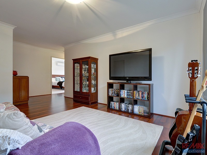 7 Sawtooth Bend, Banksia Grove WA 6031