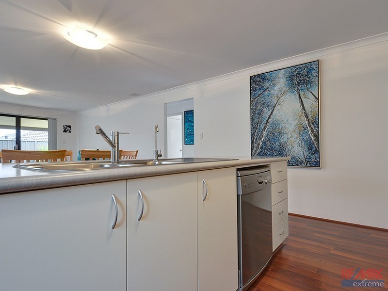 7 Sawtooth Bend, Banksia Grove WA 6031