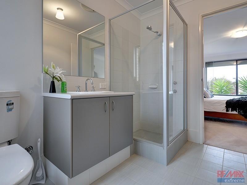 7 Sawtooth Bend, Banksia Grove WA 6031