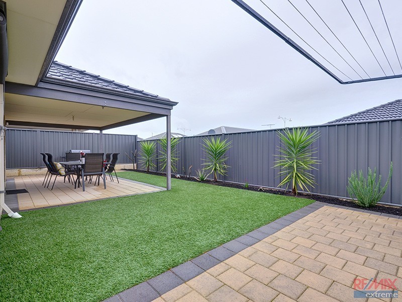 7 Sawtooth Bend, Banksia Grove WA 6031