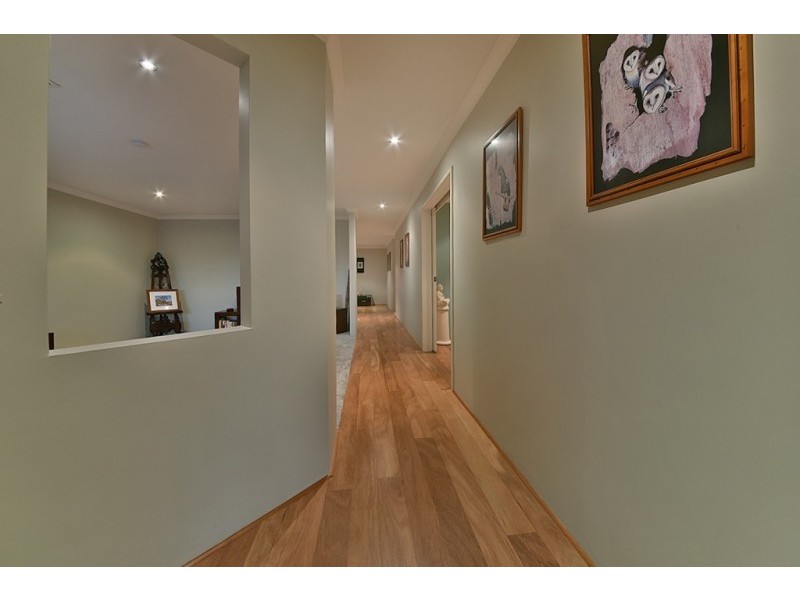 20 Grallina Way, Tapping WA 6065