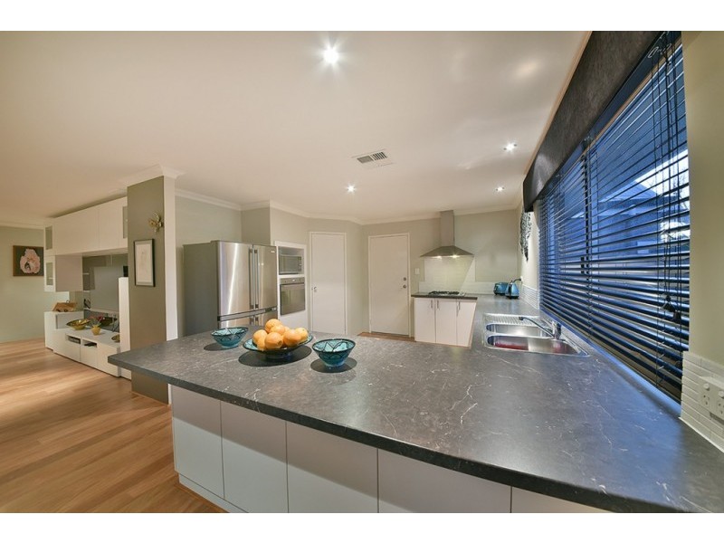 20 Grallina Way, Tapping WA 6065