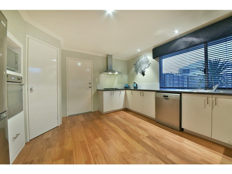 20 Grallina Way, Tapping WA 6065