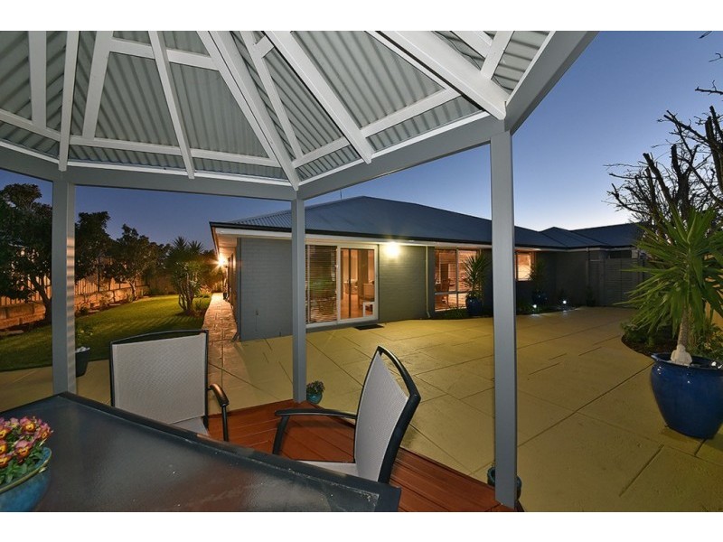20 Grallina Way, Tapping WA 6065