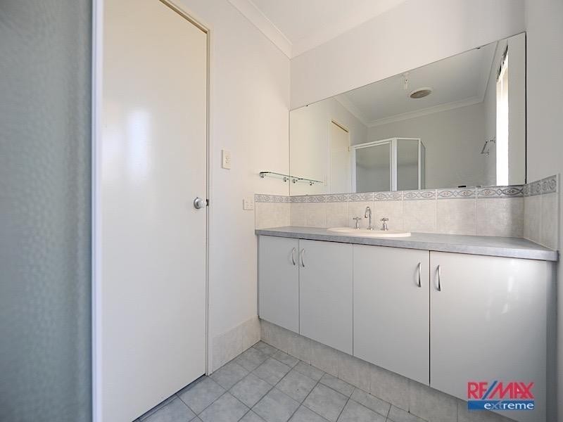 6 Larrawa Circle, Ellenbrook WA 6069