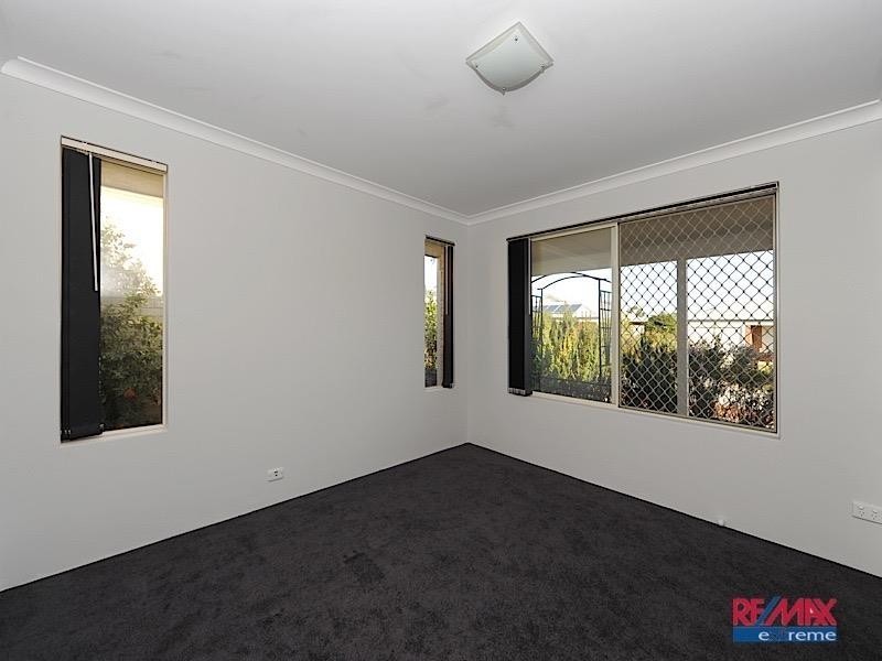 6 Larrawa Circle, Ellenbrook WA 6069
