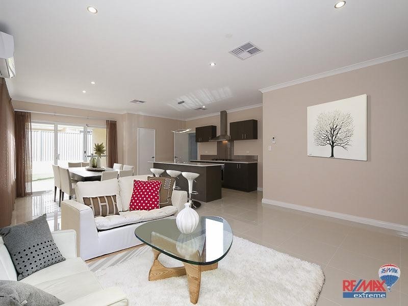 6 Citrine Street, Eglinton WA 6034