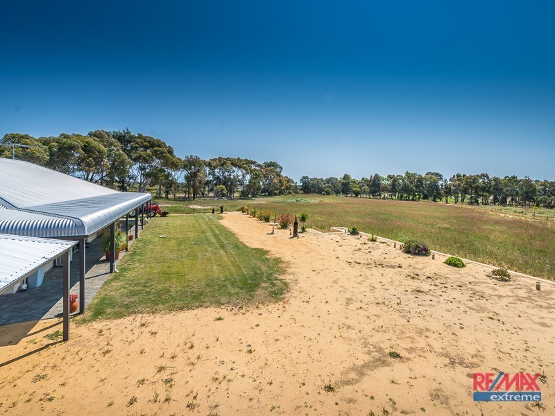 292 Sovereign Hill Drive, Gabbadah WA 6041