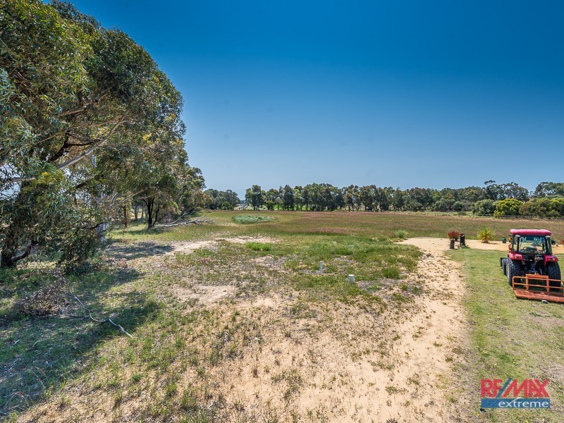 292 Sovereign Hill Drive, Gabbadah WA 6041