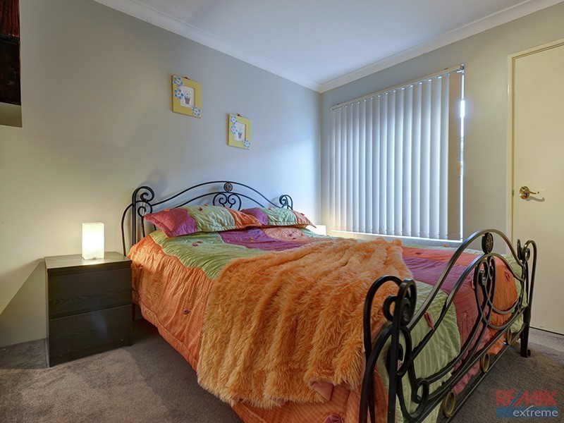 48 Golf Links Drive, Carramar WA 6031