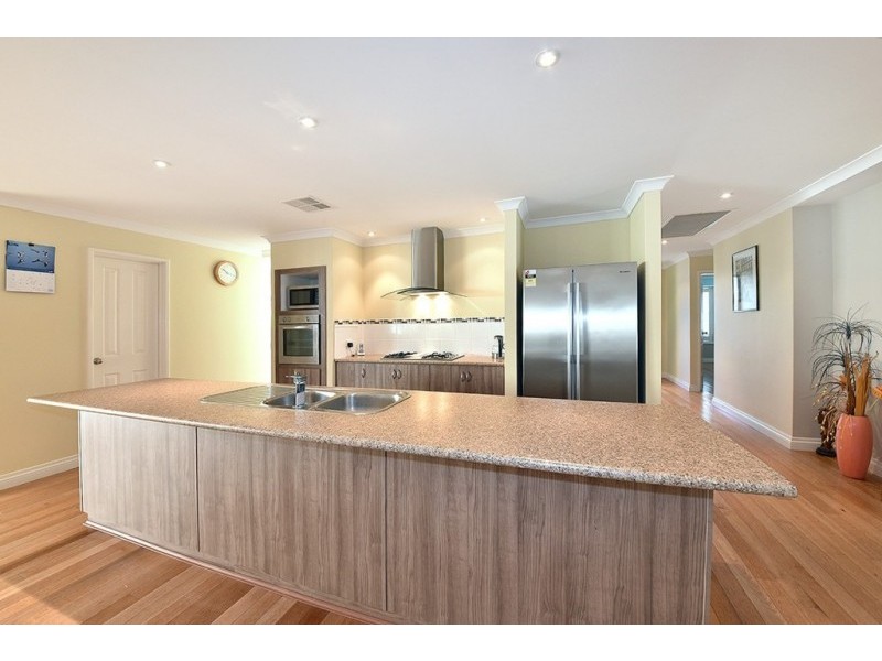 52 Archimedes Crescent, Tapping WA 6065