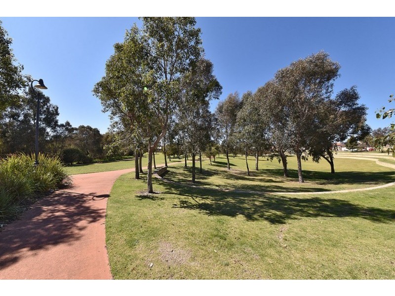 52 Archimedes Crescent, Tapping WA 6065