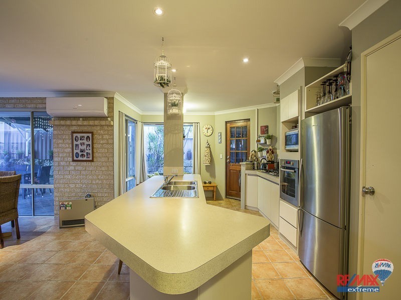 11 Kalix Elbow, Merriwa WA 6030