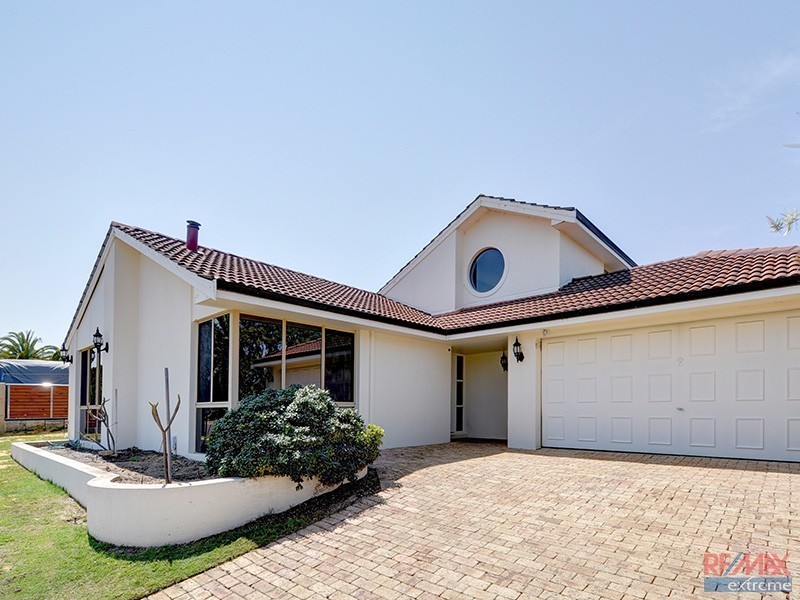 4 Tees Court, Mindarie WA 6030