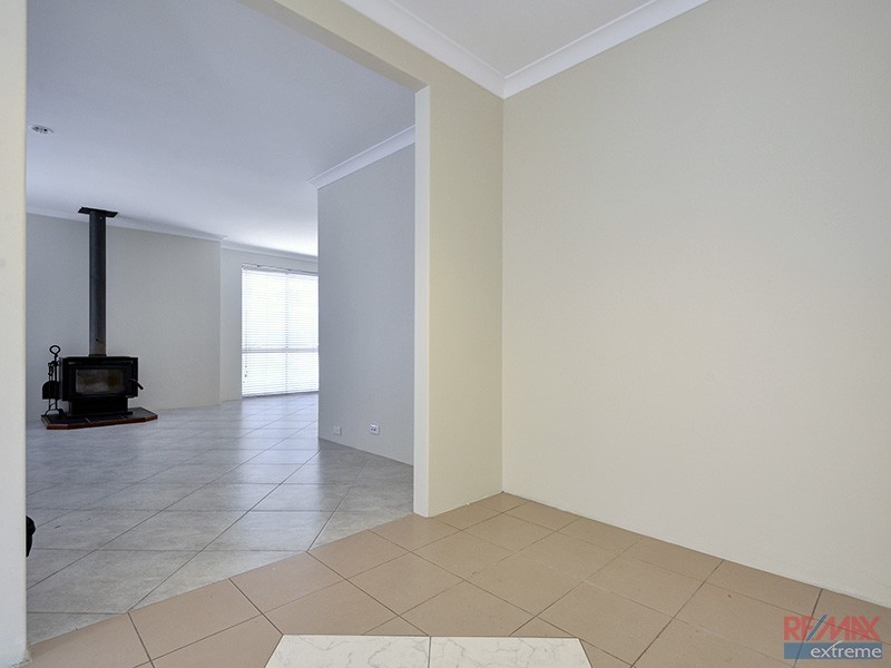 4 Tees Court, Mindarie WA 6030