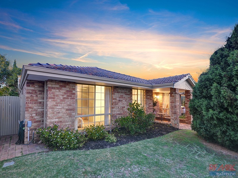 5 Bowes Court, Kingsley WA 6026