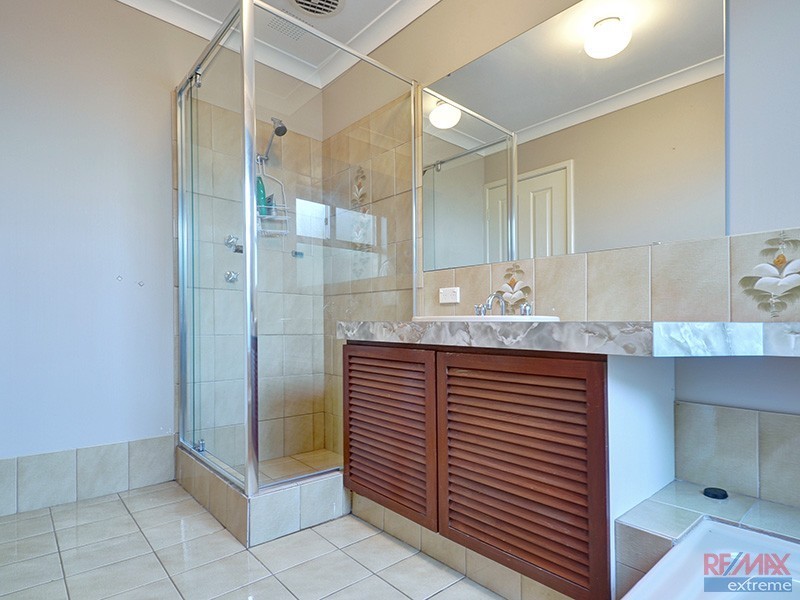 5 Bowes Court, Kingsley WA 6026