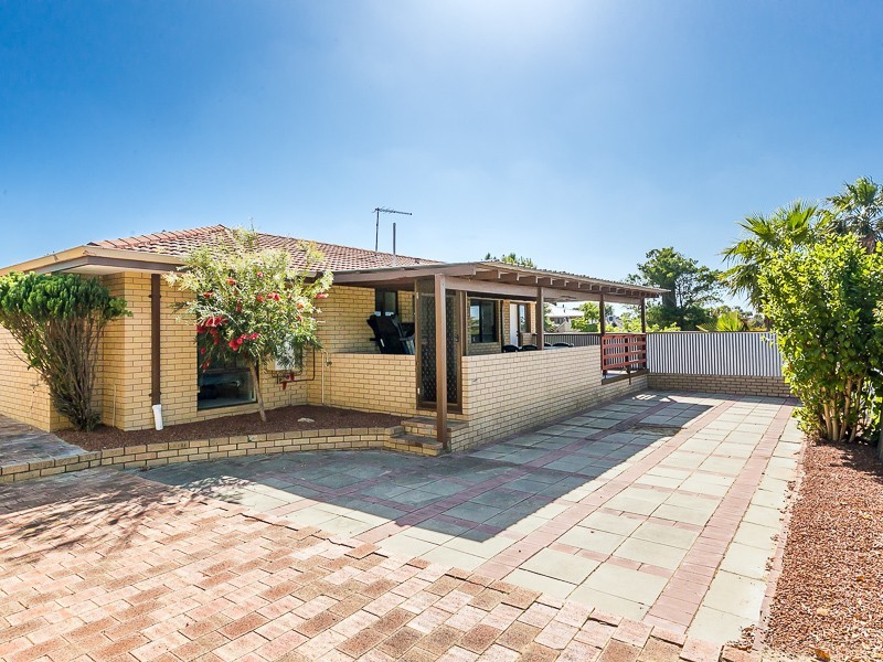 5 Tamma Court, Heathridge WA 6027