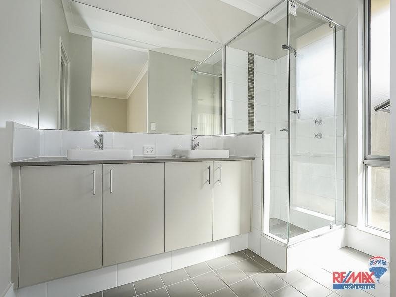 10 Mamoose Road, Banksia Grove WA 6031