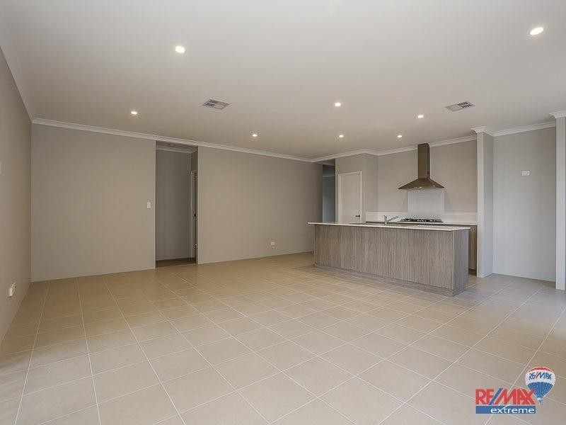 10 Mamoose Road, Banksia Grove WA 6031