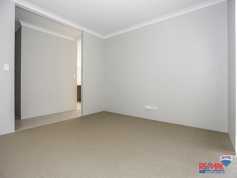 10 Mamoose Road, Banksia Grove WA 6031