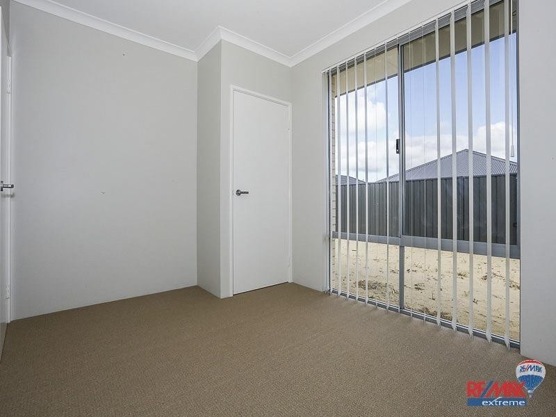 10 Mamoose Road, Banksia Grove WA 6031