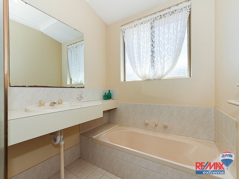 9 Seamet Rise, Merriwa WA 6030