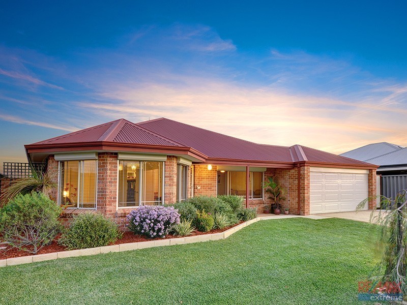 42 Alpina Promenade, Banksia Grove WA 6031