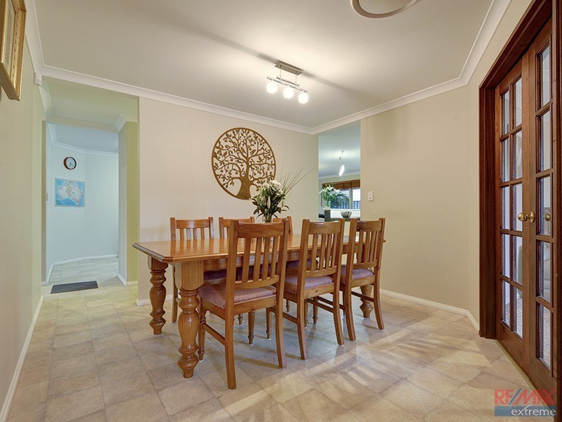 42 Alpina Promenade, Banksia Grove WA 6031
