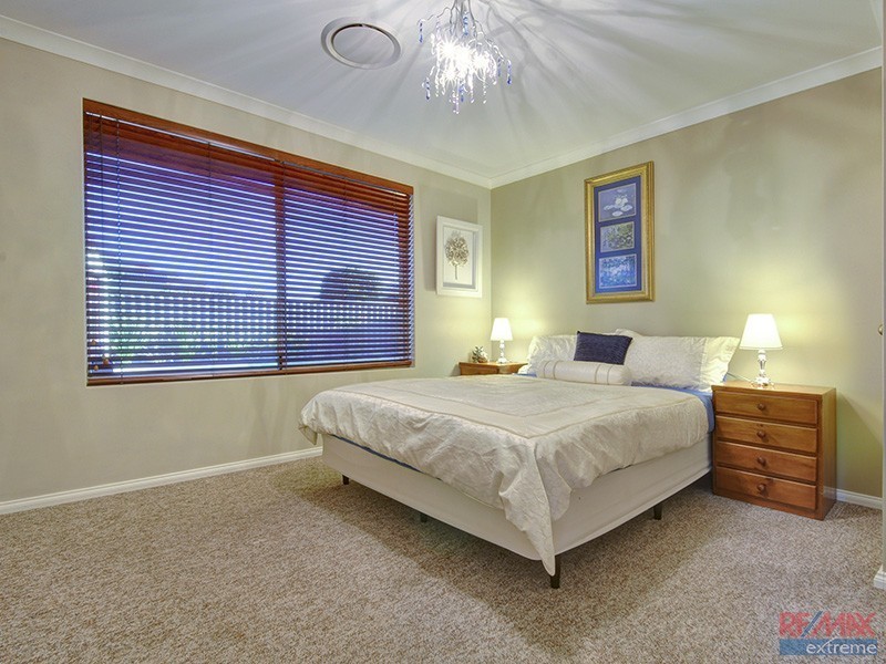 42 Alpina Promenade, Banksia Grove WA 6031