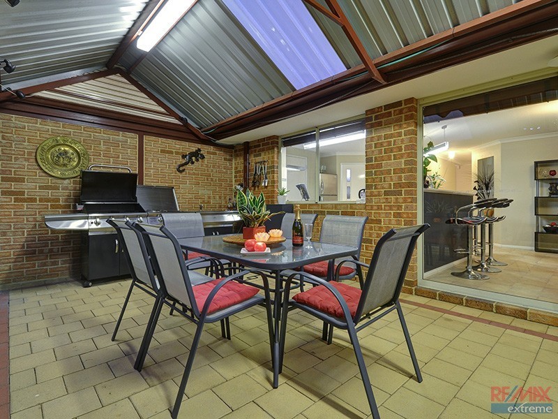 42 Alpina Promenade, Banksia Grove WA 6031