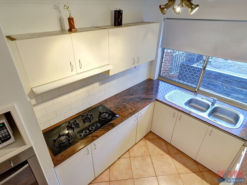 12 Greenfields Circle, Hocking WA 6065