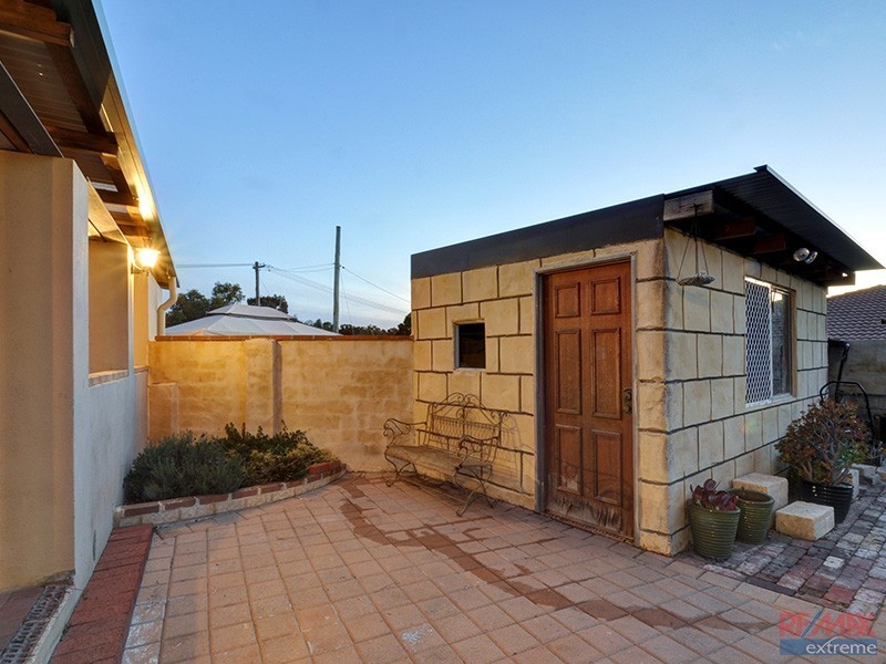 12 Greenfields Circle, Hocking WA 6065