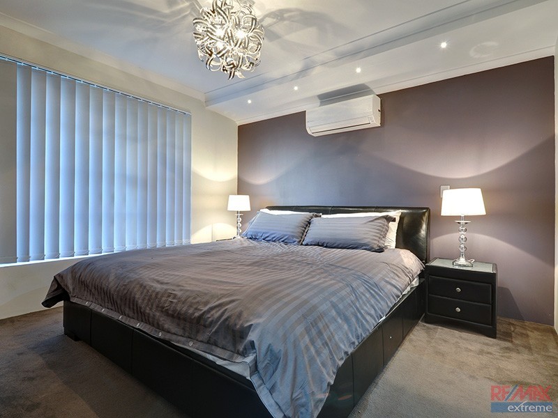 11 Dillwynia Bend, Banksia Grove WA 6031