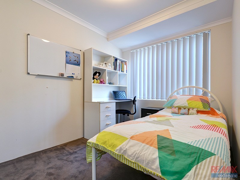 11 Dillwynia Bend, Banksia Grove WA 6031