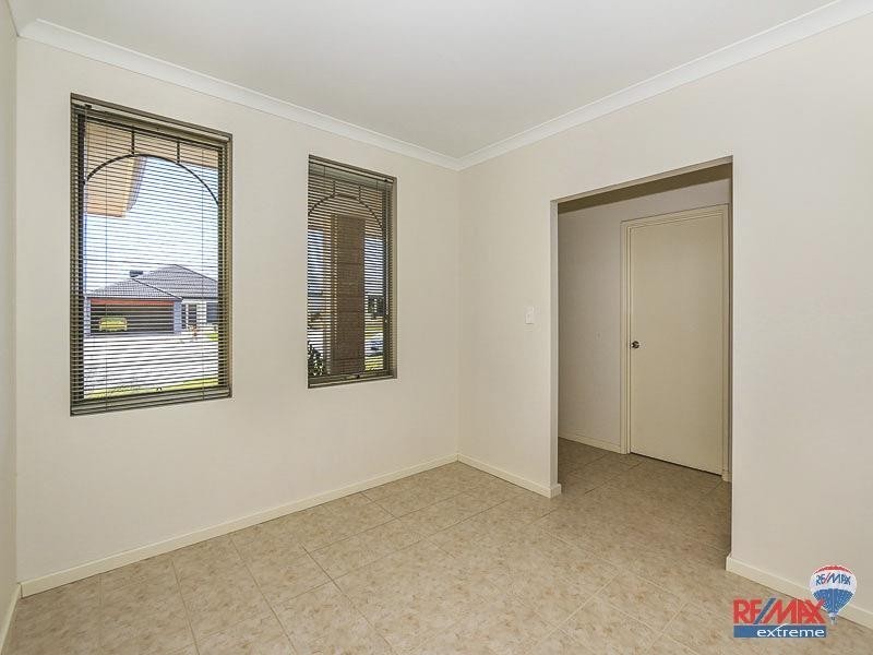 36 Fairbourne Approach, Butler WA 6036