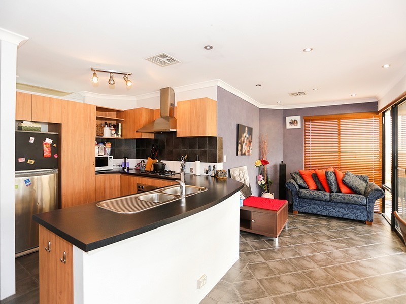 11 Bradman Drive, Butler WA 6036